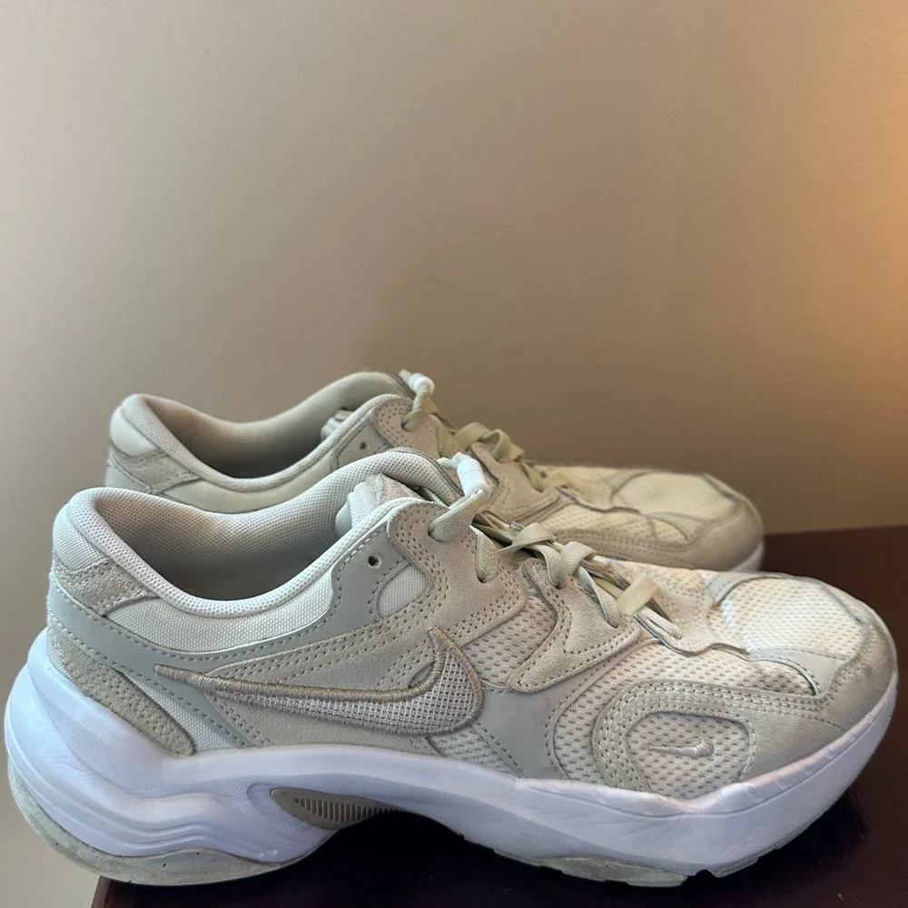 Nike AL8 Sneakers - Picture 5 of 9